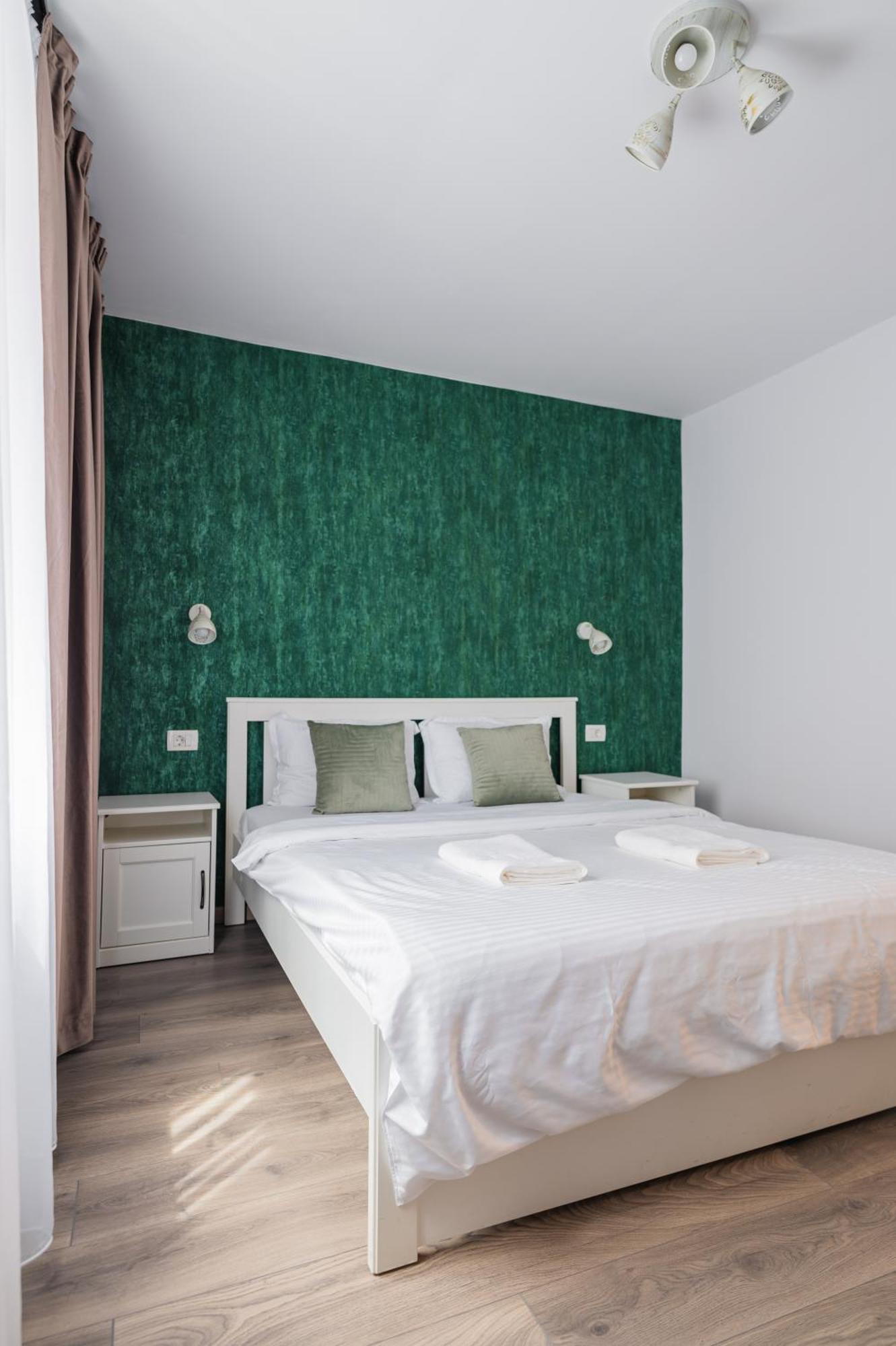 Fun House - Comfortable Stay With Garden And Near Parking براشوف المظهر الخارجي الصورة