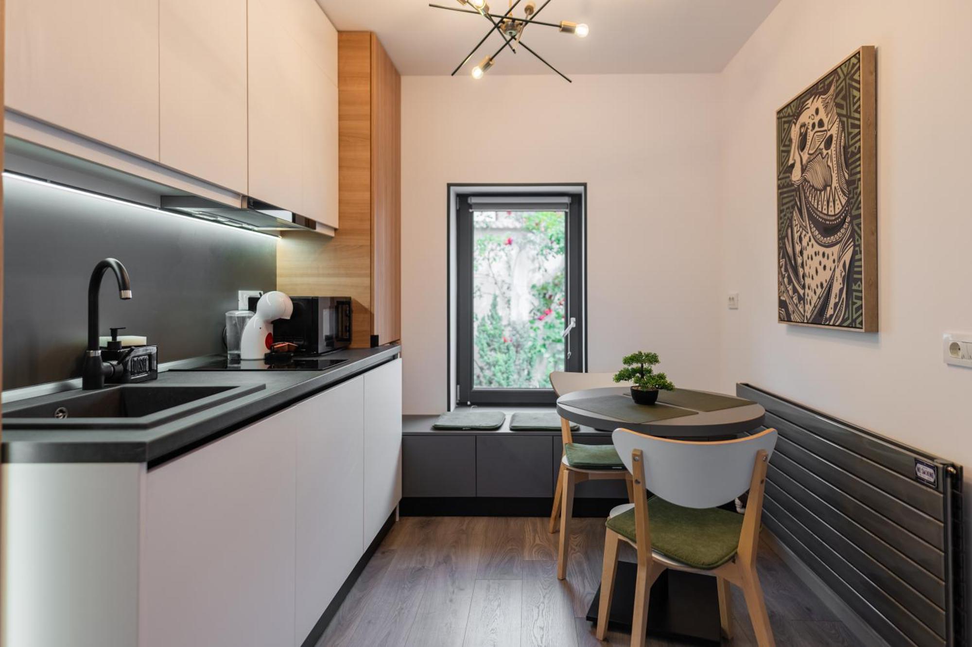 Fun House - Comfortable Stay With Garden And Near Parking براشوف المظهر الخارجي الصورة