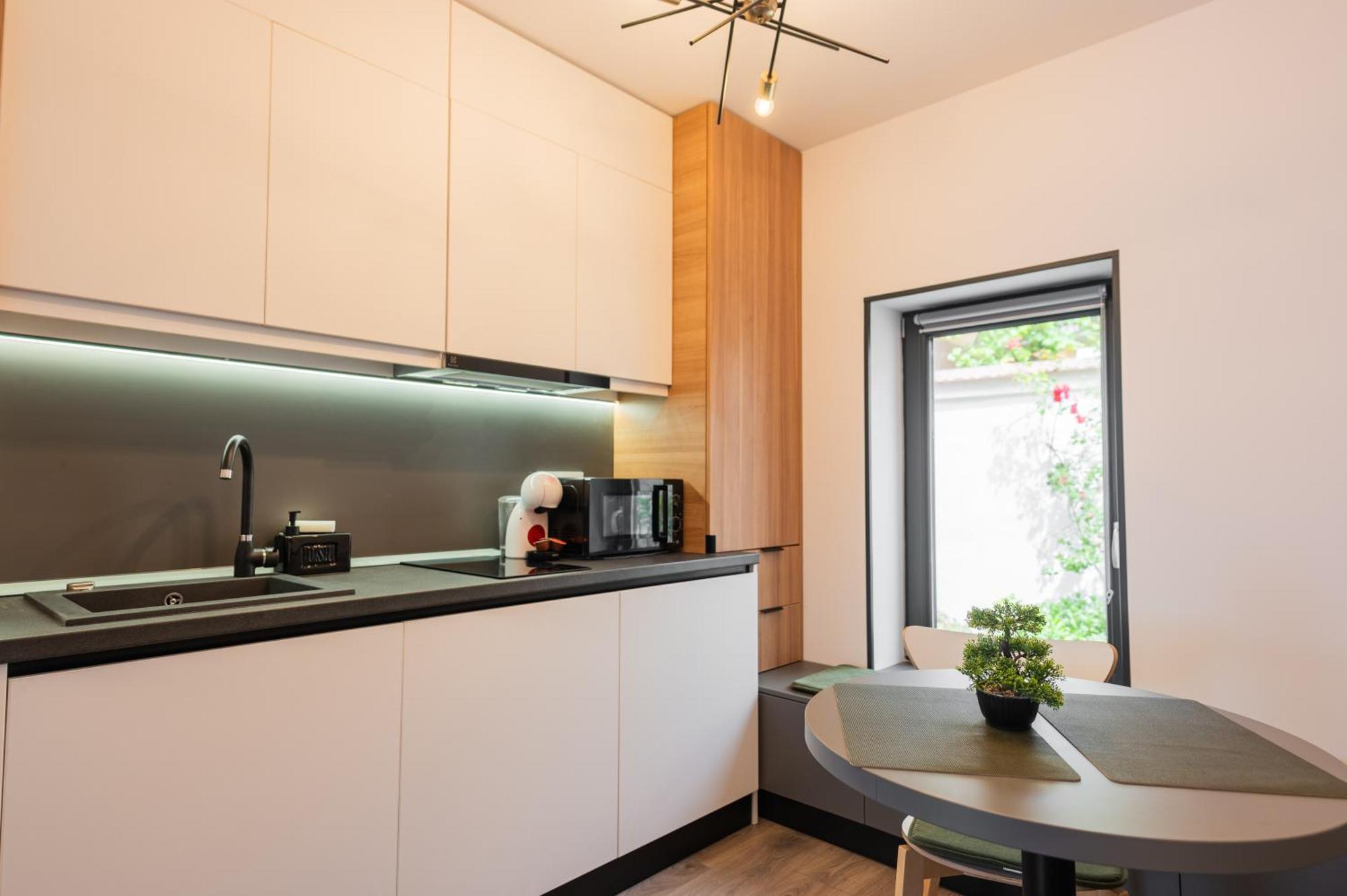 Fun House - Comfortable Stay With Garden And Near Parking براشوف المظهر الخارجي الصورة